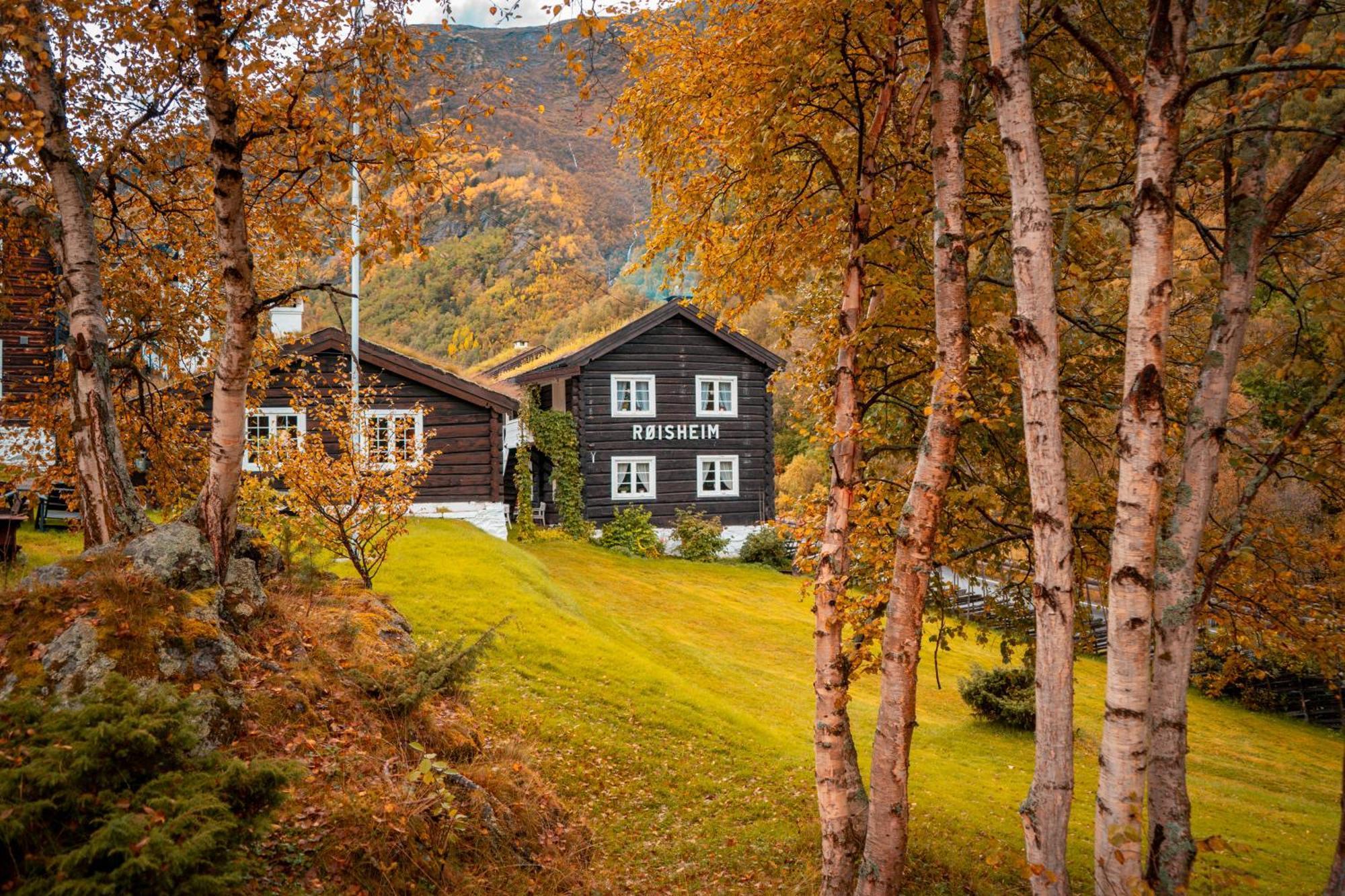 Roisheim Hotel & Skysstasjon Lom Exterior foto