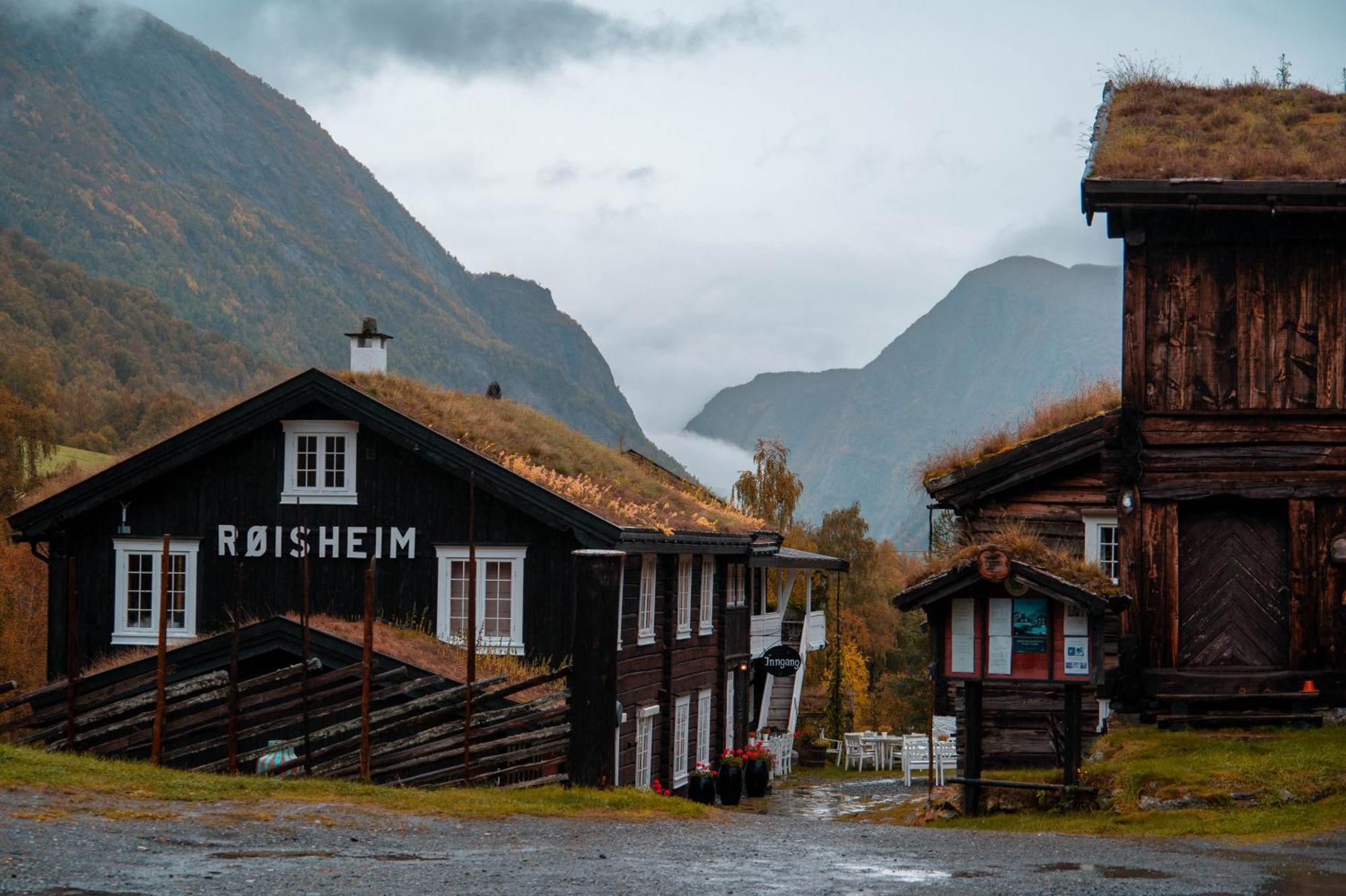 Roisheim Hotel & Skysstasjon Lom Exterior foto